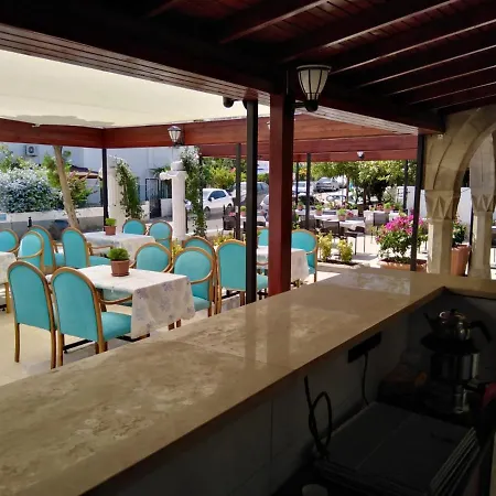 Plaj Hotel *